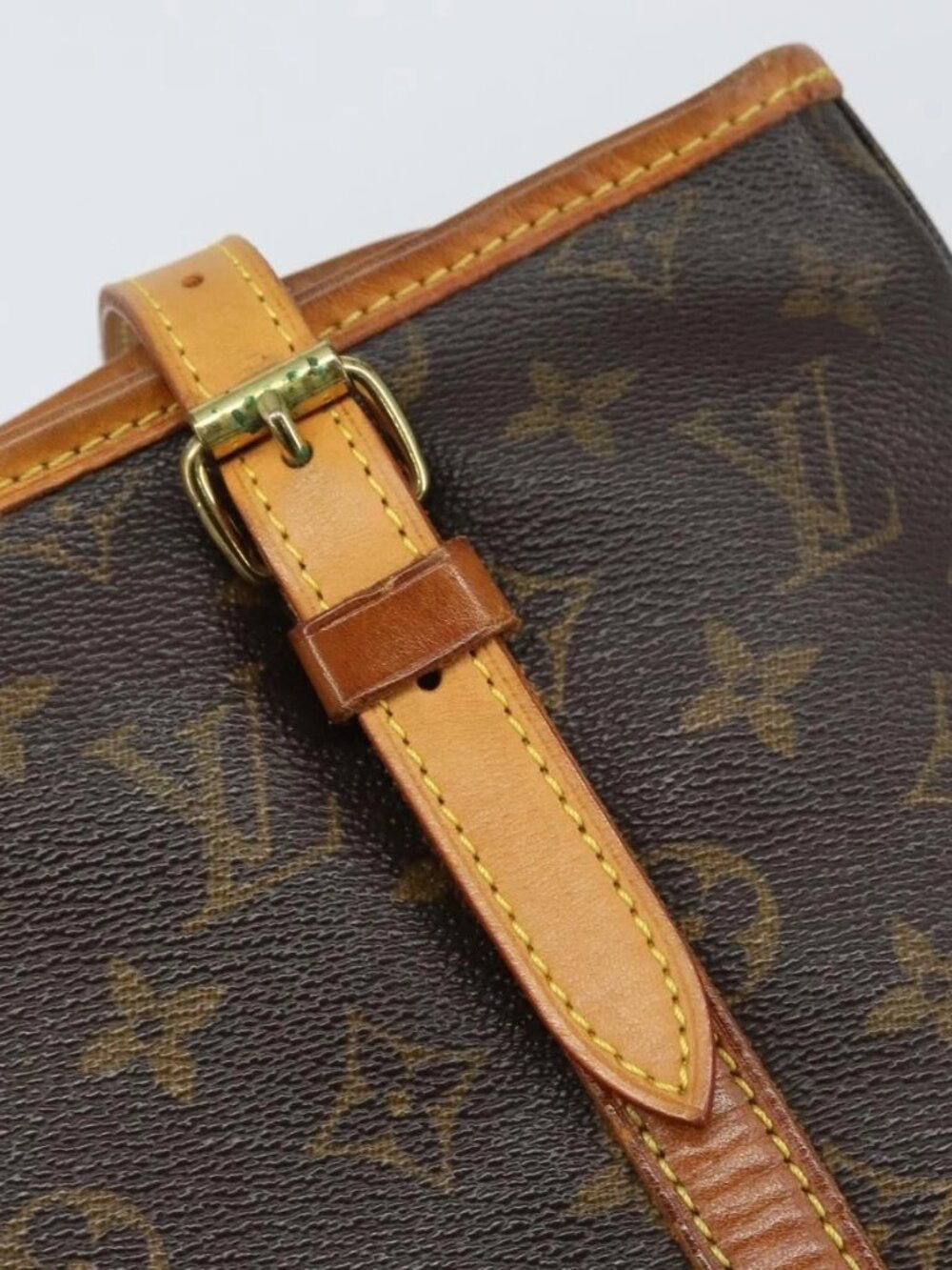 LOUIS VUITTON Monogram Bucket GM Shoulder Bag M42236 LV Auth 157917 - Picture 10 of 16